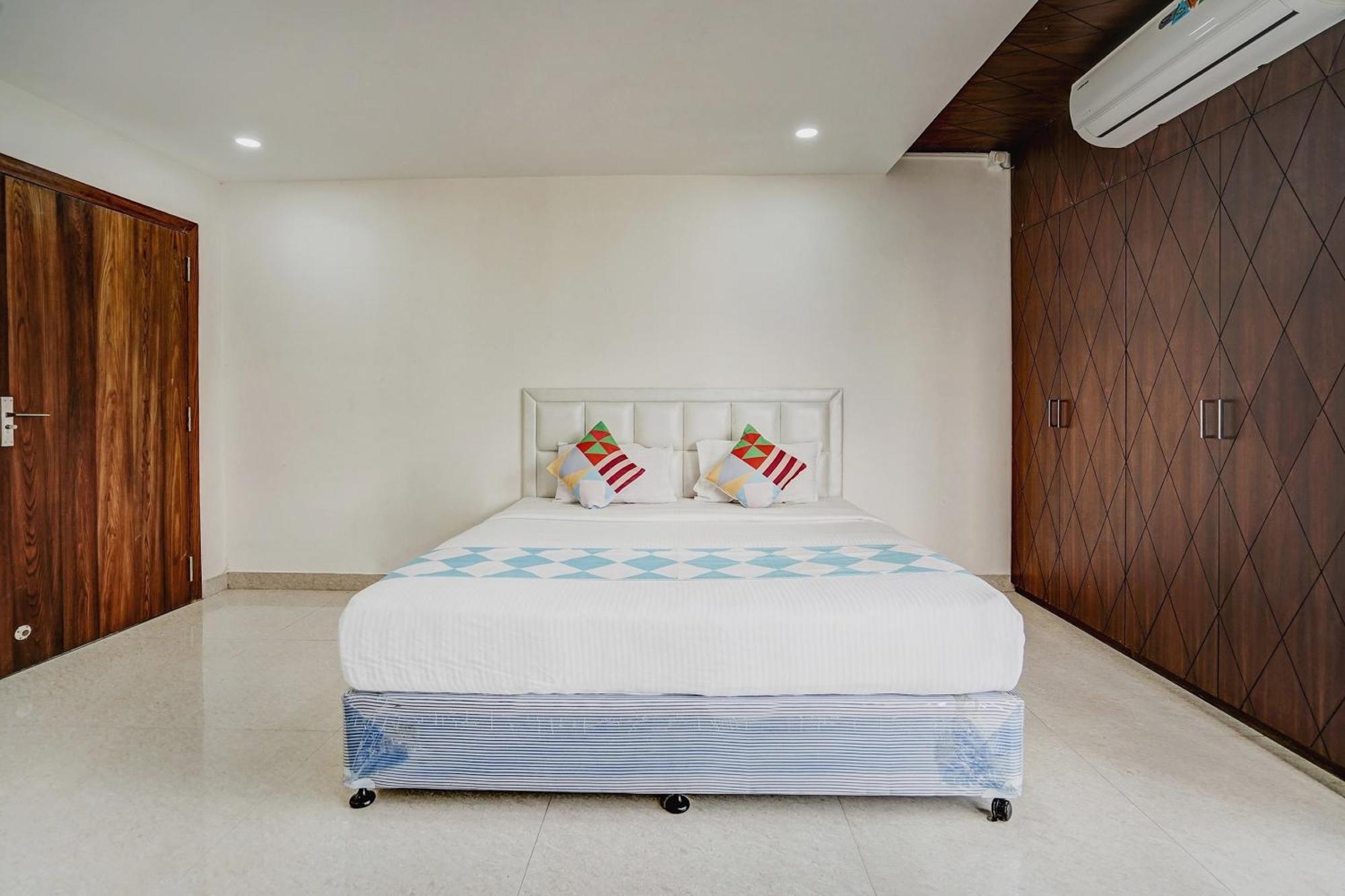Super Capital O Sayhallo Prime Residency Bhubaneswar Esterno foto